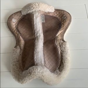Bevel sheepskin half pad with suede